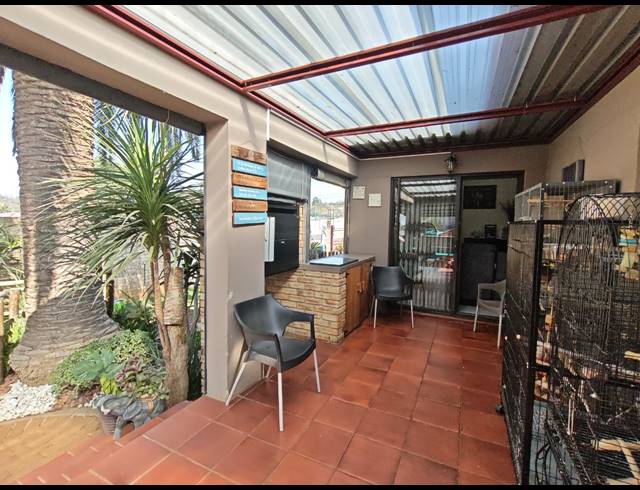 3 BEDROOM FREEHOLD FOR SALE IN NEW REDRUTH